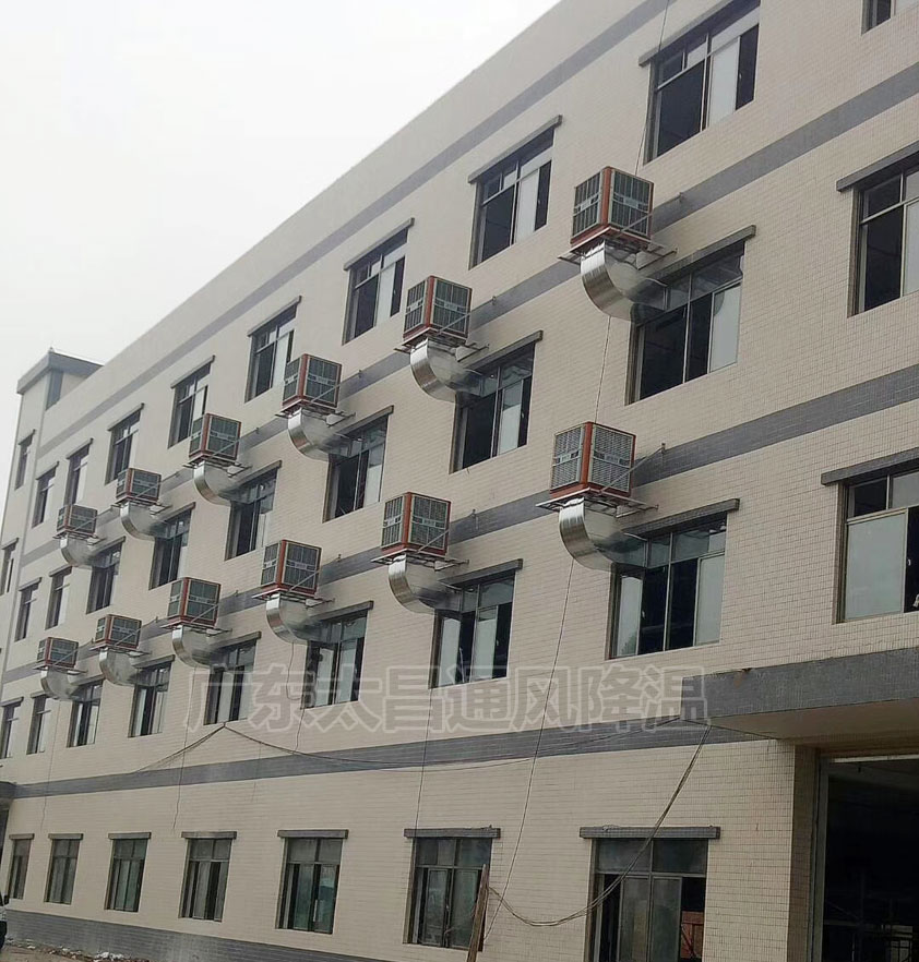 潤東方環(huán)?？照{(diào) 實(shí)力打造省電廠房通風(fēng)降溫